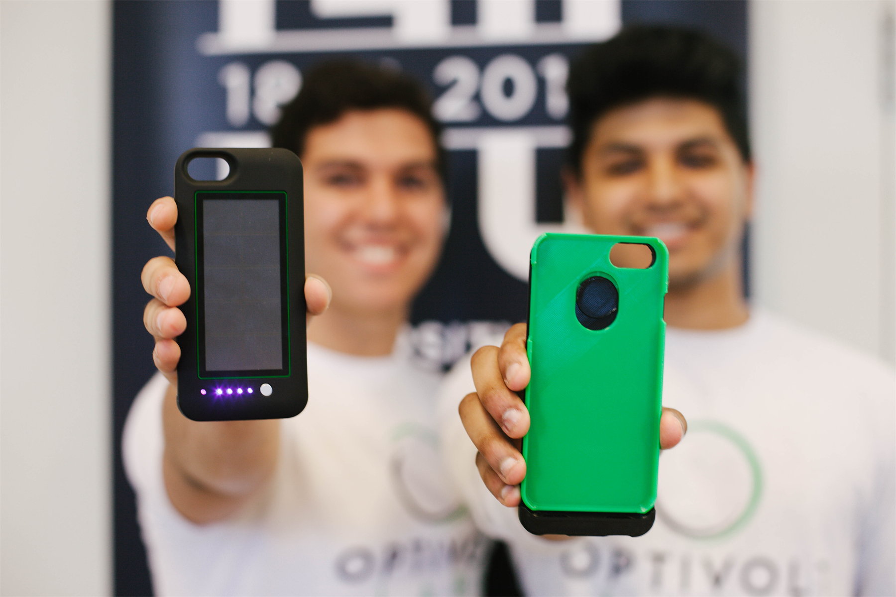 Paul Couston BSIE 2019: Undergrad students create solar powered phone  charging case | Industrial & Enterprise Systems Engineering | Illinois