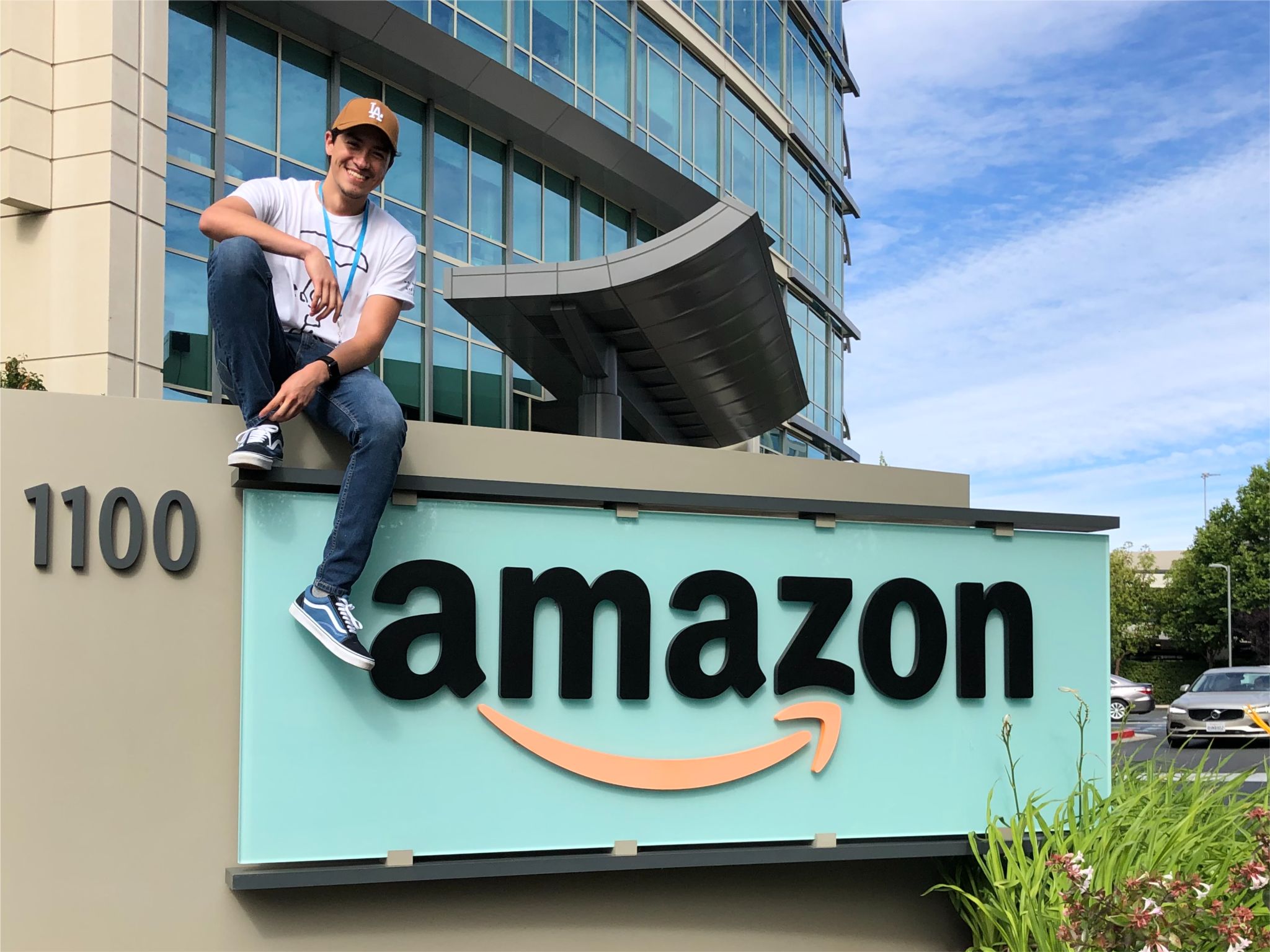 Oscar at Amazon.